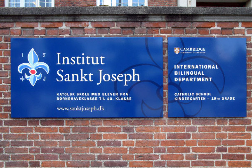 Institut Sankt Joseph logo